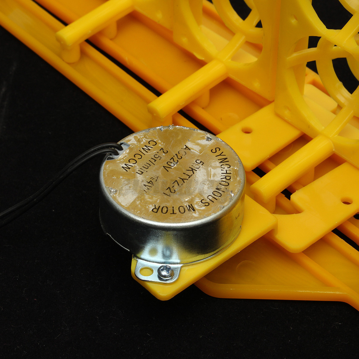 220V 63 Eggs Turner Tray Automatic Incubator Chicken Duck Bird Poultry 